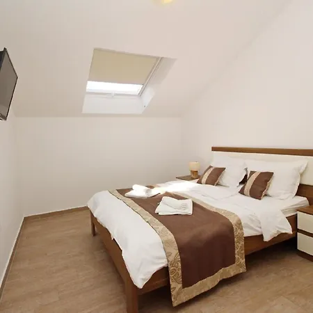 In Mit Terrasse - B59554 Apartman *