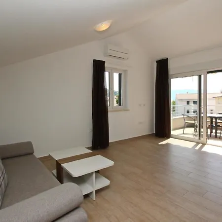 Apartman In Mit Terrasse - B59554