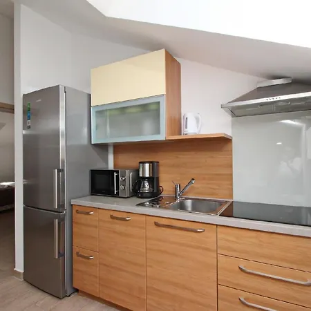 Apartman In Mit Terrasse - B59554 *